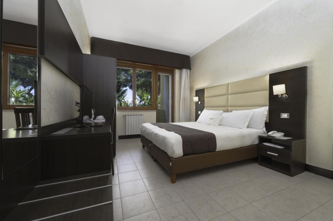 Standard Double Room,1244581348:JPEG